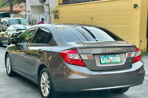 Old 2013 Honda Civic 1.8 S AT
