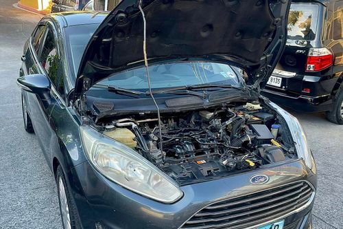Second hand 2014 Ford Fiesta Sedan 1.5L Titanium AT 