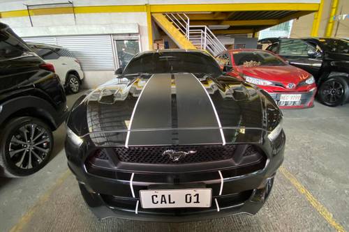 Second hand 2015 Ford Mustang 5.0L V8 GT Premium 