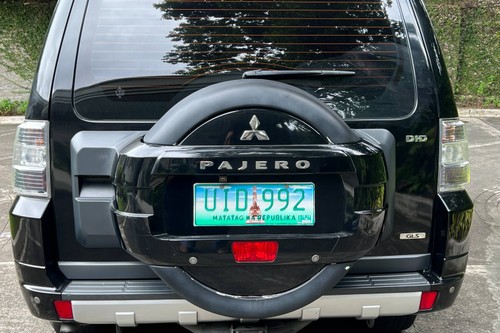 Old 2012 Mitsubishi Pajero GLS 3.2 Di-D 4WD AT