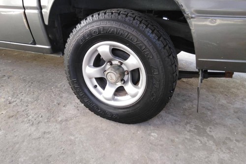 Old 1997 Isuzu D-Max 3.0 4x2 LS-A MT