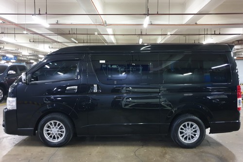 Old 2018 Toyota Hiace Super Grandia (Leather) 3.0 A/T Monotone