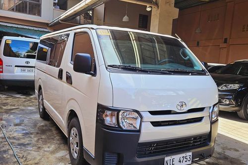 Second Hand 2023 Toyota Hiace