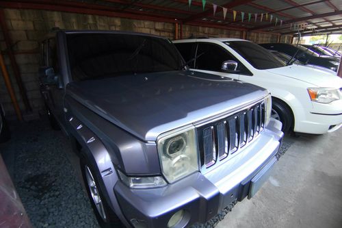 Second hand 2010 Jeep Commander 3.0L AT 