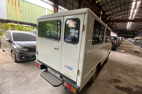 Used 2018 Mitsubishi L300 2.5L FB Exceed MT