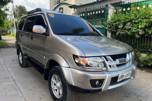 Second hand 2015 Isuzu Crosswind Sportivo AT 