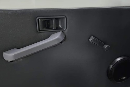 Used 2022 Mitsubishi L300 2.2L MT