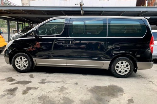 2nd Hand 2016 Hyundai Grand Starex 2.5 Gold Dsl