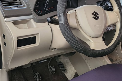 Old 2016 Suzuki Ertiga GA MT (Black Edition)