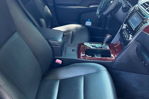 Used 2013 Toyota Camry 3.5 Q