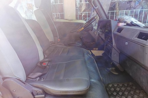 Used 2013 Nissan NV350 Urvan Standard Plus 18-Seater