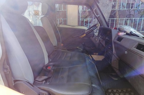 Used 2013 Nissan NV350 Urvan Standard Plus 18-Seater