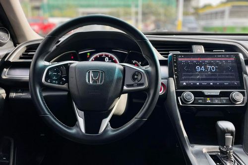 Used 2016 Honda Civic RS Turbo CVT