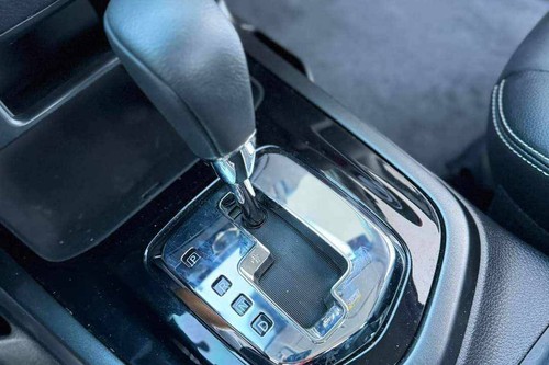 Used 2024 Nissan Navara 2.5 Calibre-X AT 4x2