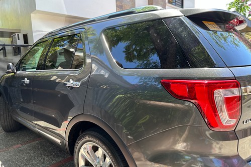 Old 2018 Ford Explorer 2.0L Ecoboost Limited