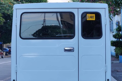 Old 2023 Mitsubishi L300 FB Body Dual AirCon