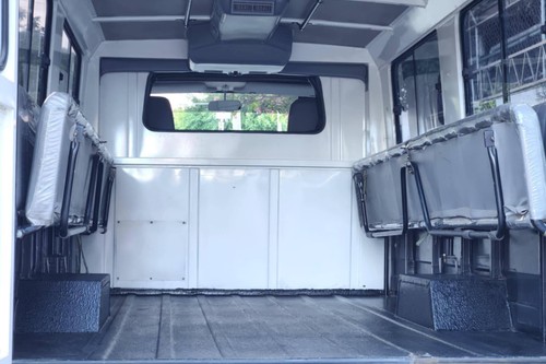 Second hand 2023 Mitsubishi L300 FB Body Dual AirCon 