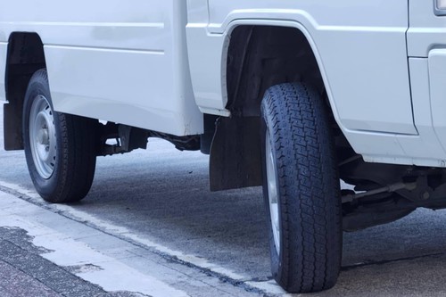 Used 2023 Mitsubishi L300 FB Body Dual AirCon