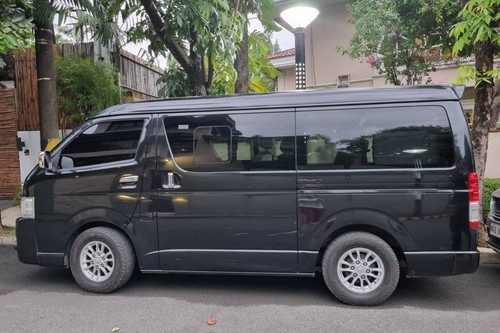 2nd Hand 2017 Toyota Hiace 3.0 Super Grandia AT