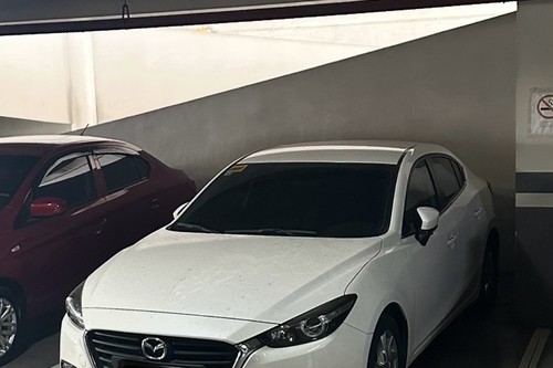 Old 2018 Mazda 3 Sedan SkyActiv V