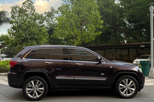 Second hand 2013 Jeep Grand Cherokee L Limited 