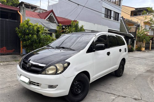 Old 2005 Toyota Innova 2.0 E Gas MT