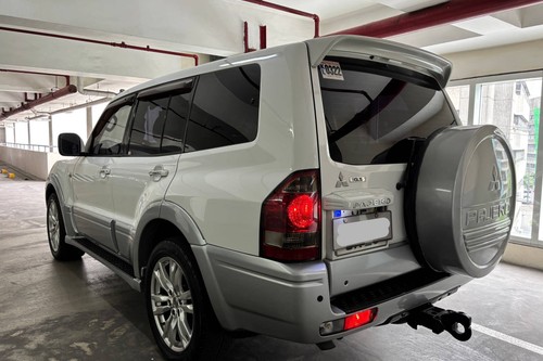 Old 2006 Mitsubishi Pajero GLS 3.2 Di-D 4WD AT