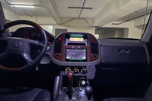 Second hand 2006 Mitsubishi Pajero GLS 3.2 Di-D 4WD AT 