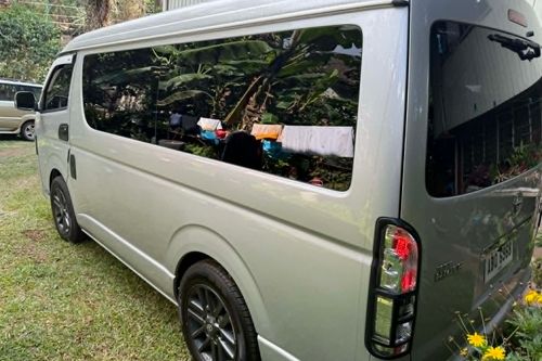 Used 2016 Toyota Hiace 2.5 L GL AT