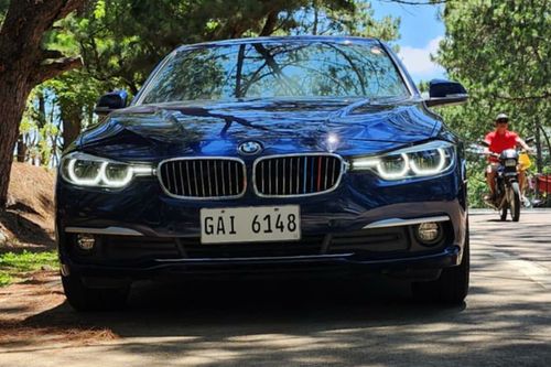 Old 2018 BMW 3 Series 318d