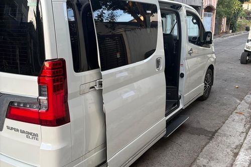 Second hand 2023 Toyota Hiace Super Grandia Elite AT 