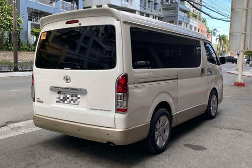 Old 2016 Toyota Hiace 3.0 Super Grandia AT