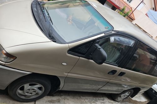 Old 2009 Mitsubishi Space Gear 2.4 AT