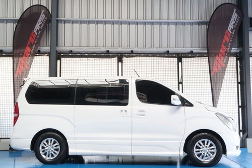 2nd Hand 2015 Hyundai Grand Starex 2.5L CRDI AT PLATINUM