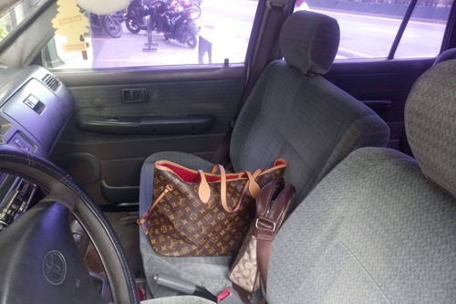 Old 2000 Toyota Revo 1.8L GLX AT