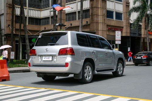 Used 2010 Lexus LX 570 5.7 AT