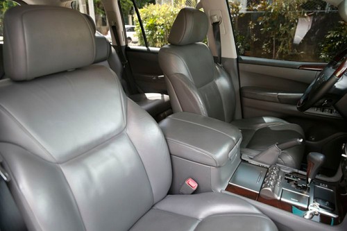 Used 2010 Lexus LX 570 5.7 AT