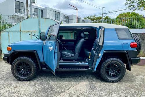 Used 2014 Toyota FJ Cruiser 4.0L AT