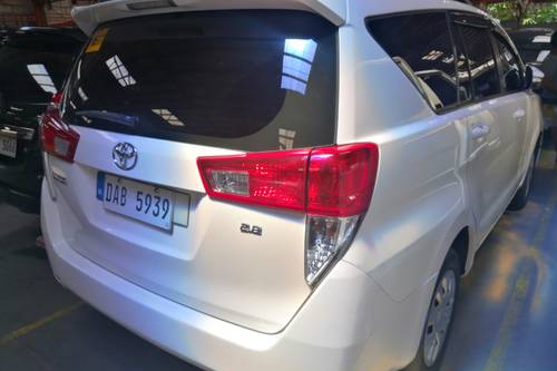 Old 2017 Toyota Innova 2.8L J MT