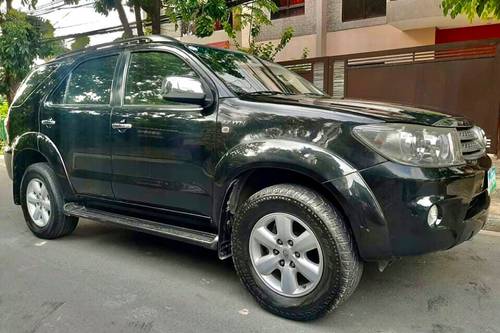 Second hand 2010 Toyota Fortuner 2.7 G AT 