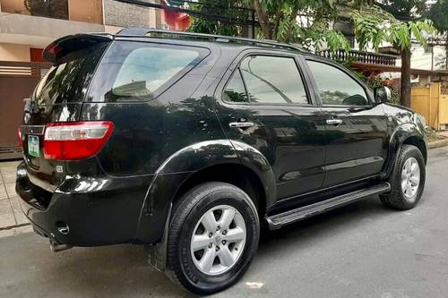 Old 2010 Toyota Fortuner 2.7 G AT