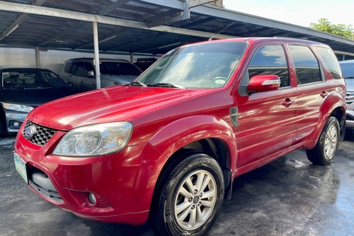 Second hand 2011 Ford Escape 2.3L XLT AT FWD 