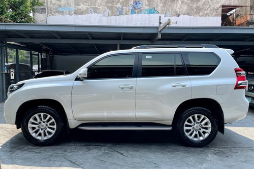 2nd Hand 2016 Toyota Land Cruiser Prado 4.0L VX AT