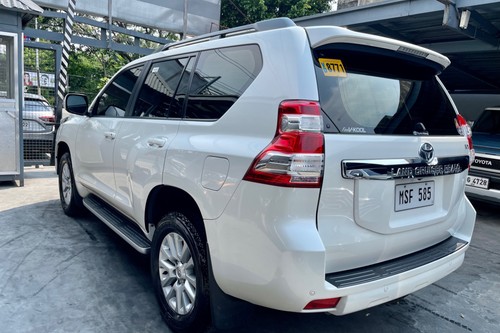 Old 2016 Toyota Land Cruiser Prado 4.0L VX AT