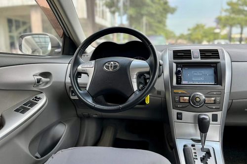 Used 2014 Toyota Corolla Altis 1.6 V AT