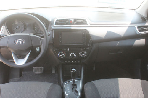 Used 2020 Hyundai Reina GL 4AT