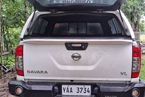 Old 2018 Nissan NP300 Navara 2.5L 4x4 VL 7AT