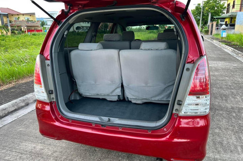 Used 2012 Toyota Innova 2.5L J MT