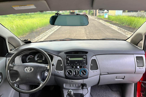 Used 2012 Toyota Innova 2.5L J MT