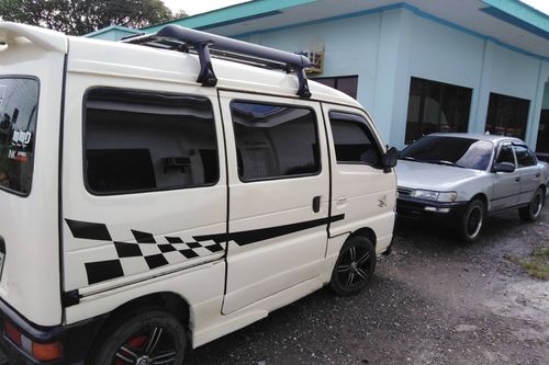 Second hand 2010 Suzuki Carry Cab and Chasis 1.5L 